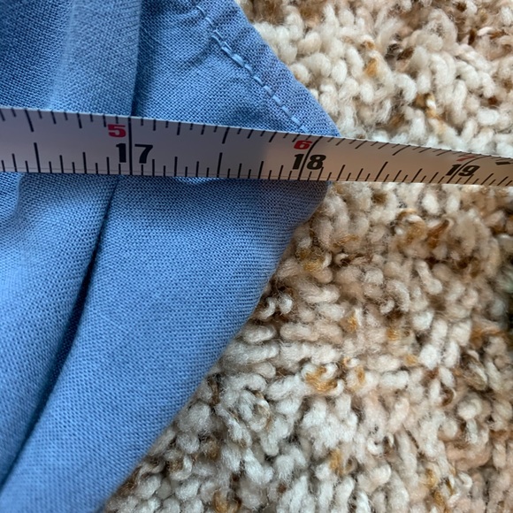 ✨ Brand 🆕 Tie Front V-Neck Smocked Back Jumpsuit - Picture 7 of 8